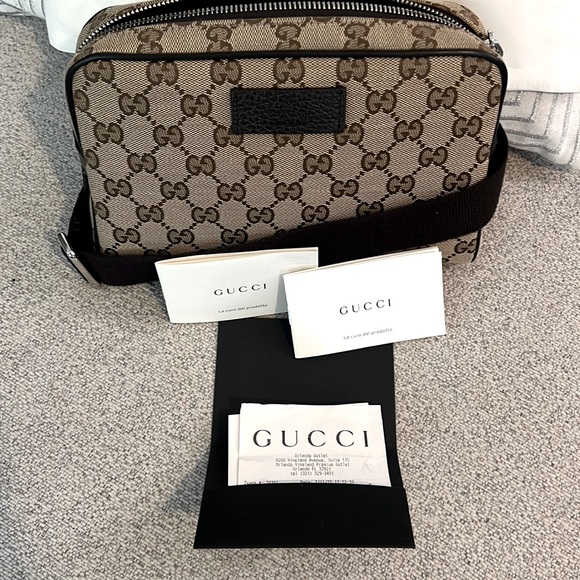 ✨Authentic✨Gucci brown GG Supreme belt bag - Picture 4 of 8